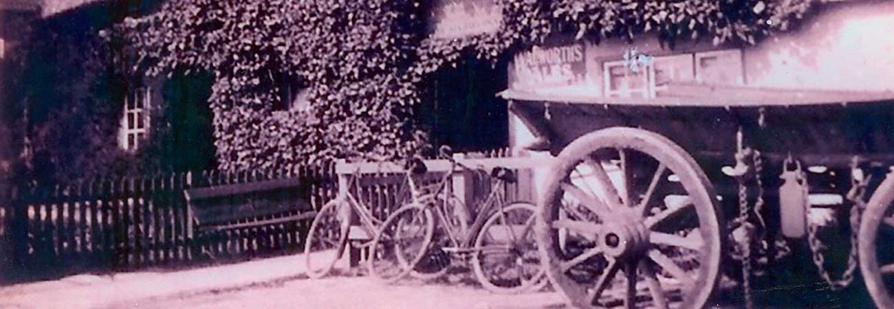 History of The Ivy Inn in Heddington, Wiltshire, UK