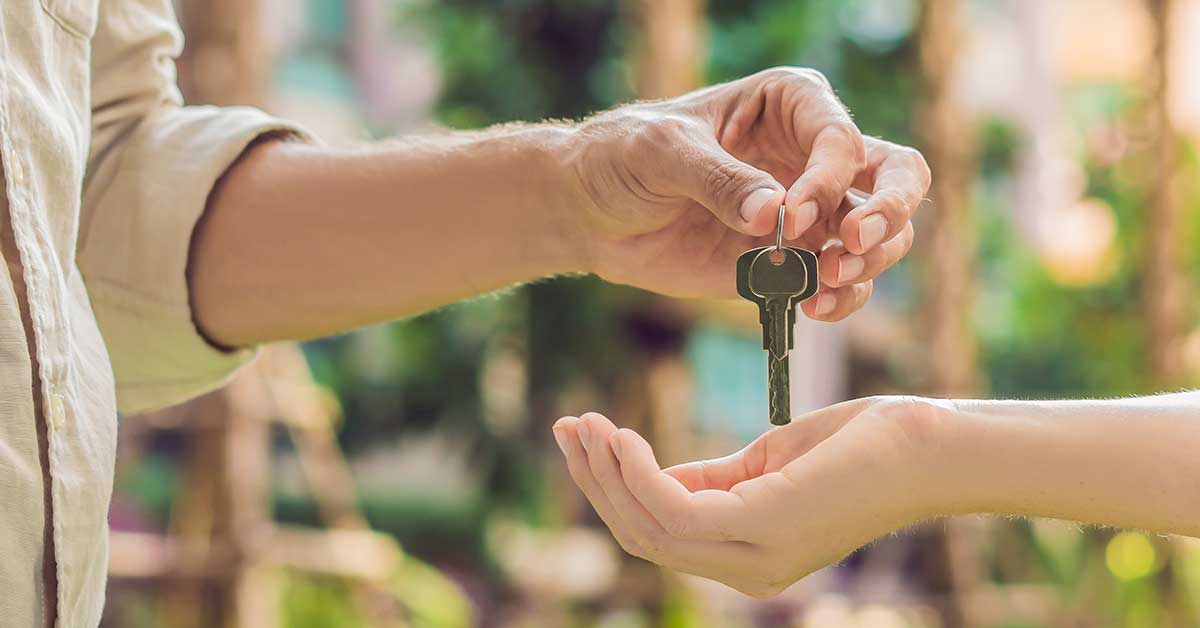 Handover of the keys from Wadworth to Friends of The Ivy